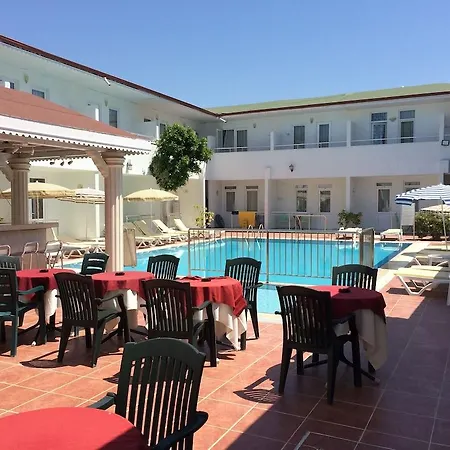 Elis Hotel 3*