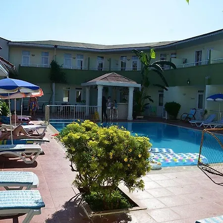 Elis Hotel Side