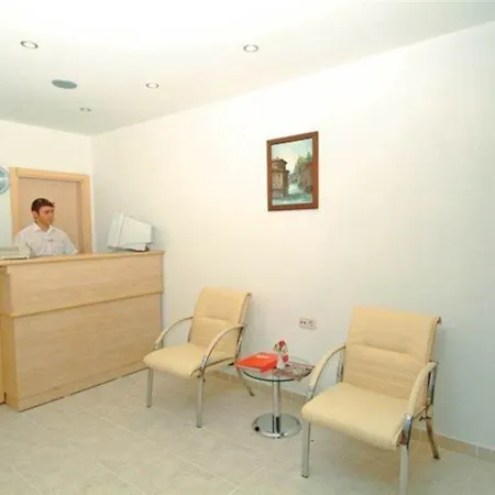 Hotel Elis 3*