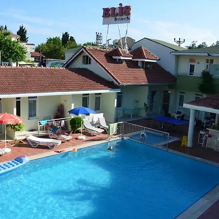 Elis Hotel 3*